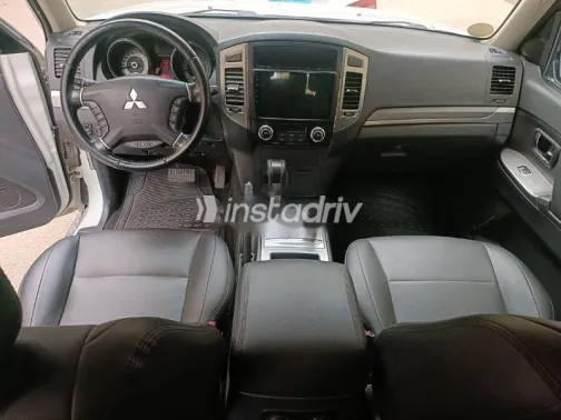 الفاروميو ستلفيو 2021 أبيض مستعملة للبيع - 3