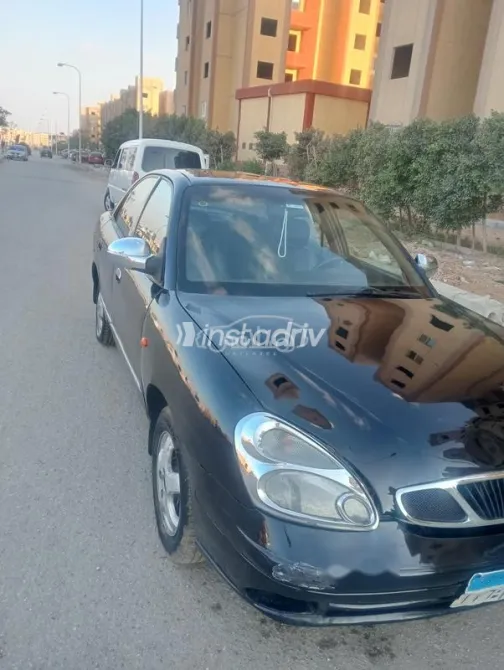 دايو نوبيرا 2 2001 أخضر مستعملة للبيع - 2