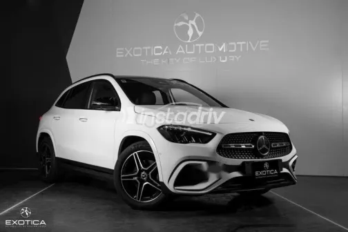 مرسيدس GLA 200 2023 أسود مستعملة للبيع - 5