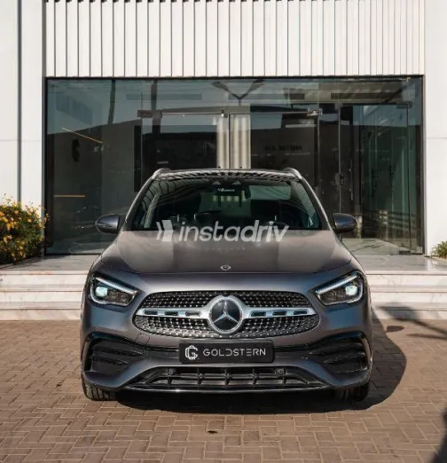 مرسيدس GLA 200 2023 أسود مستعملة للبيع - 8