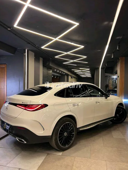 Mercedes GLC 300 2026 White Used for Sale - 1