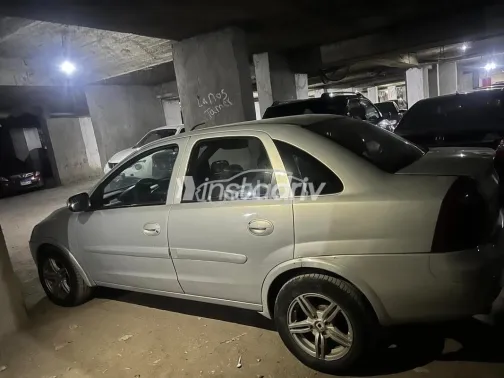 اوبل كورسا 2004 فضي مستعملة للبيع - 3