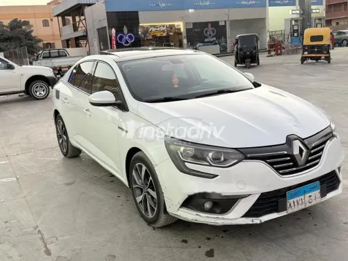 هيونداي إلنترا اتش دى 2019 أبيض مستعملة للبيع - 10