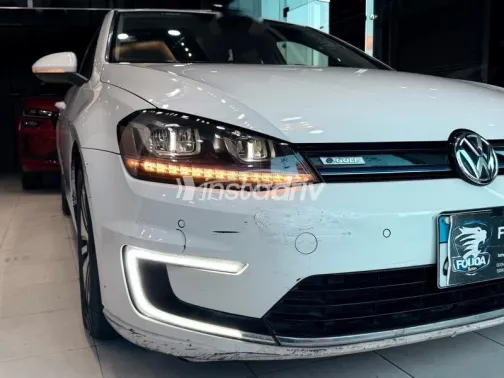 فولكس فاغن جولف 6 2015 أبيض مستعملة للبيع - 1