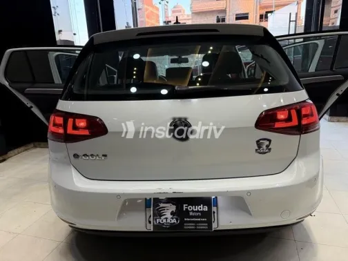 فولكس فاغن جولف 6 2015 أبيض مستعملة للبيع - 3