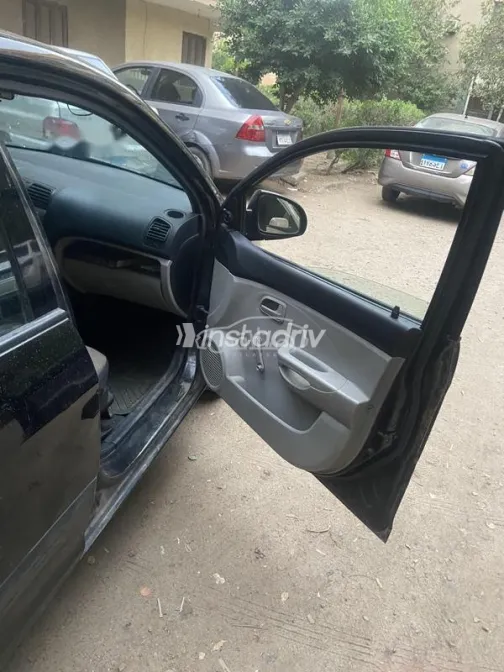 كيا بيكانتو 2008 أسود مستعملة للبيع - 4