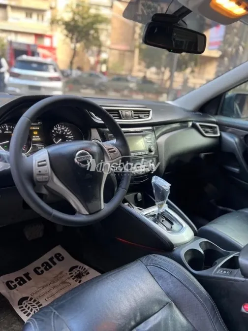 Nissan Qashqai 2019 Silver Used for Sale - 7