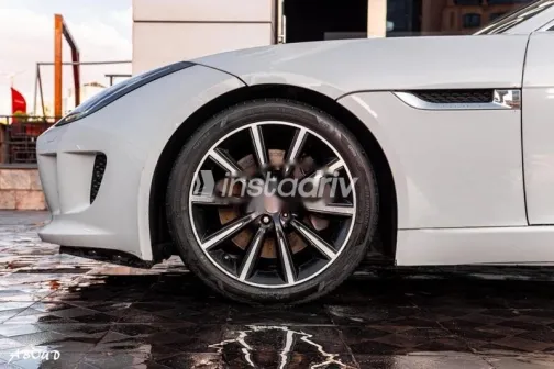 Jaguar F-Type 2016 White Used for Sale - 6