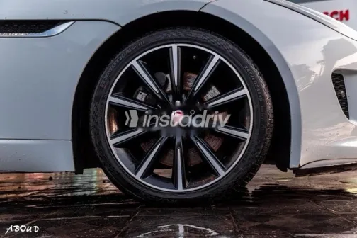 Jaguar F-Type 2016 White Used for Sale - 9