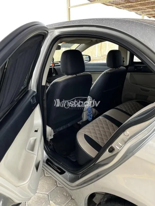 Mitsubishi Lancer EX Shark 2015 Gold Used for Sale - 4