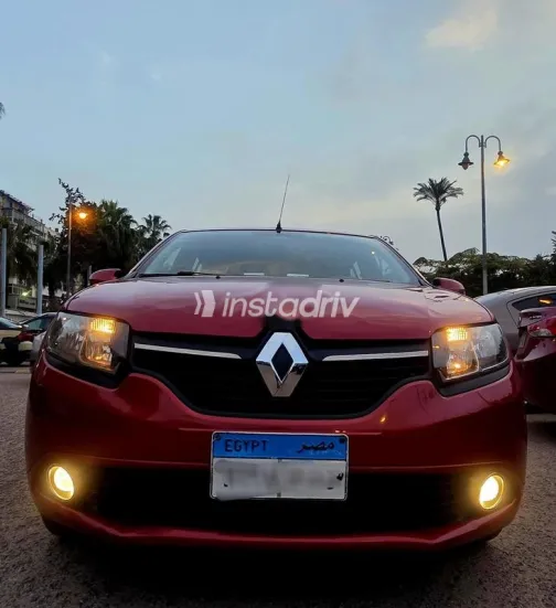 رينو سانديرو 2016 أحمر غامق مستعملة للبيع - 1