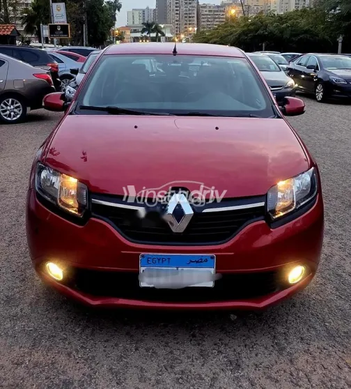رينو سانديرو 2016 أحمر غامق مستعملة للبيع - 7