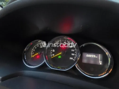 رينو سانديرو 2016 أحمر غامق مستعملة للبيع - 9