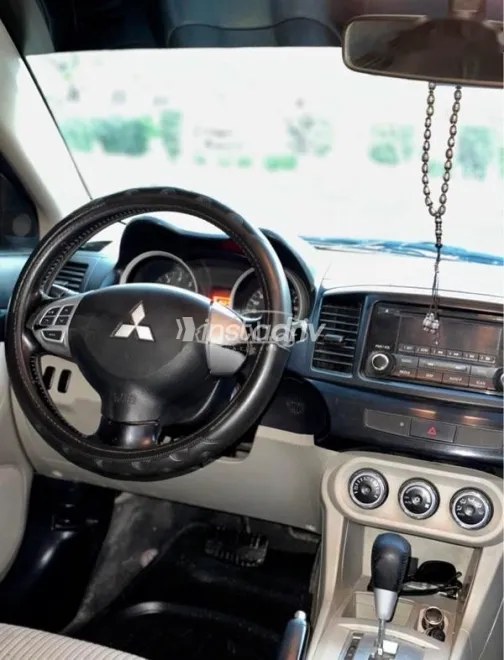 Mitsubishi Lancer 2016 Red Used for Sale - 8