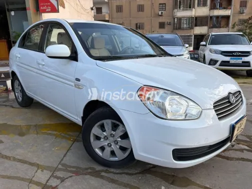 هيونداي اكسنت RB 2011 أبيض مستعملة للبيع - 2