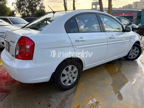 هيونداي اكسنت RB 2011 أبيض مستعملة للبيع - 6