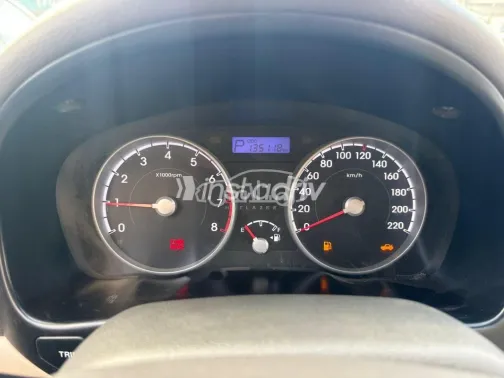 هيونداي اكسنت RB 2011 أبيض مستعملة للبيع - 8