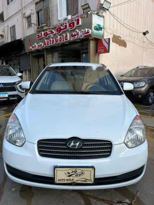 هيونداي اكسنت RB 2011 أبيض مستعملة للبيع