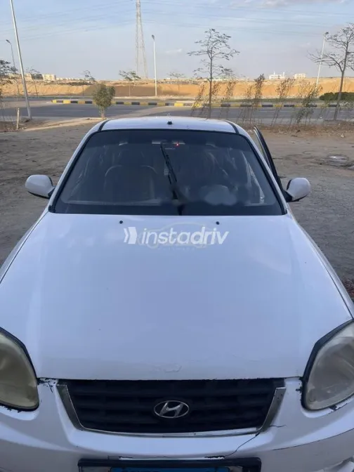 Hyundai Verna 2015 White Used for Sale - 1