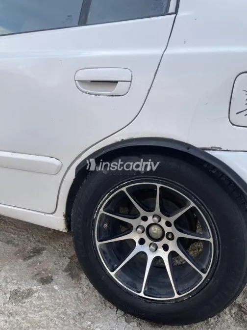 Hyundai Verna 2015 White Used for Sale - 3