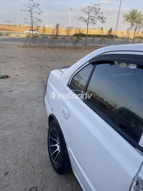 Hyundai Verna 2015 White Used for Sale - 6