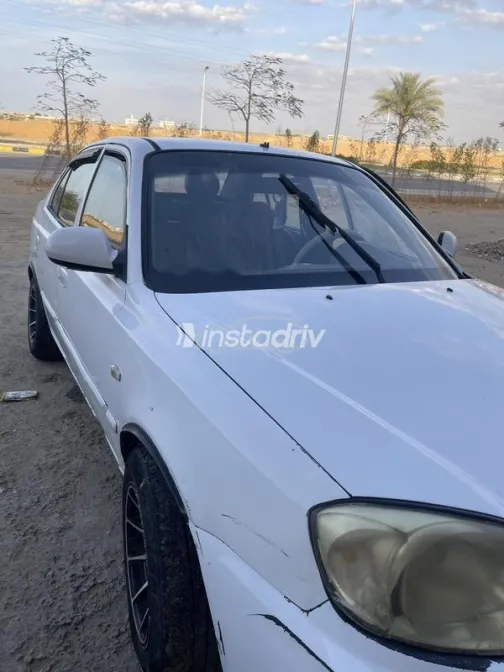 Hyundai Verna 2015 White Used for Sale - 8