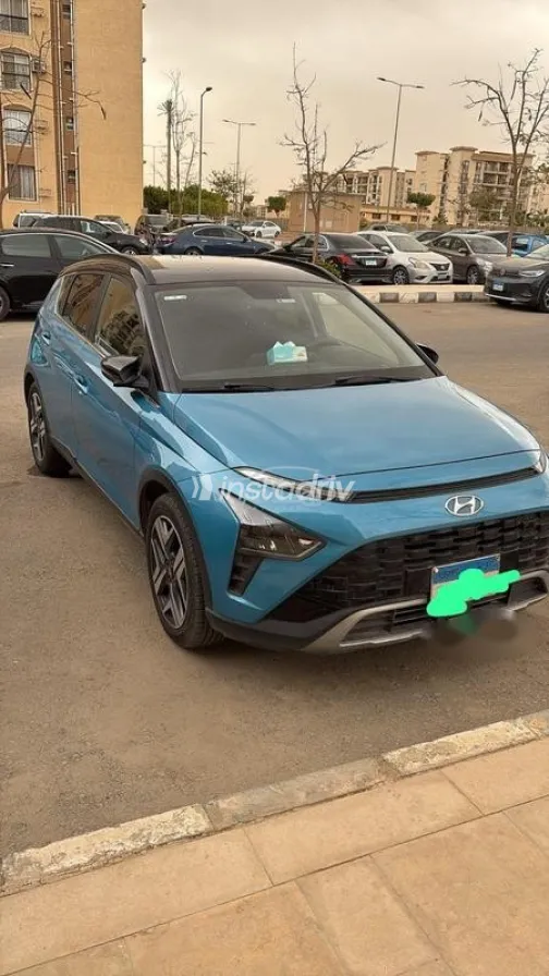 هيونداي بايون 2022 أبيض مستعملة للبيع - 2