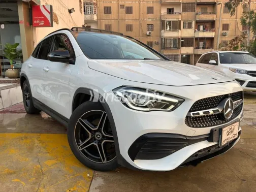 Mercedes GLA 200 2021 White Used for Sale - 3