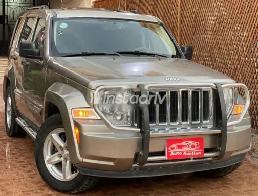 جيب شيروكي 2008 بني مستعملة للبيع - 7