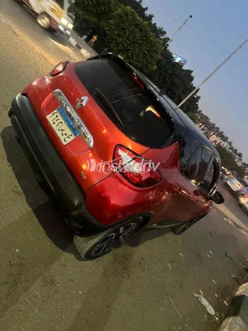 Renault Captur 2017 Red Used for Sale - 3