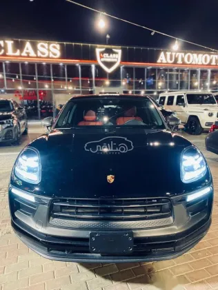 بورش ماكان 2026 أسود مستعملة للبيع