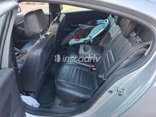 رينو فلوانس 2015 أبيض مستعملة للبيع - 8