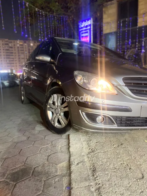 مرسيدس B 150 2007 أبيض مستعملة للبيع - 4
