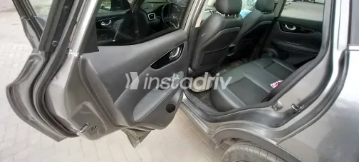 Nissan Qashqai 2019 White Used for Sale - 8