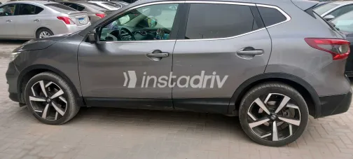 Nissan Qashqai 2019 White Used for Sale - 9