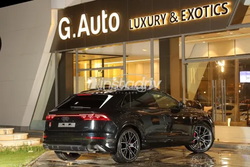 اودي Q8 2025 أسود مستعملة للبيع - 4