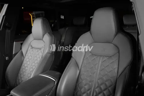 اودي Q8 2025 أسود مستعملة للبيع - 7