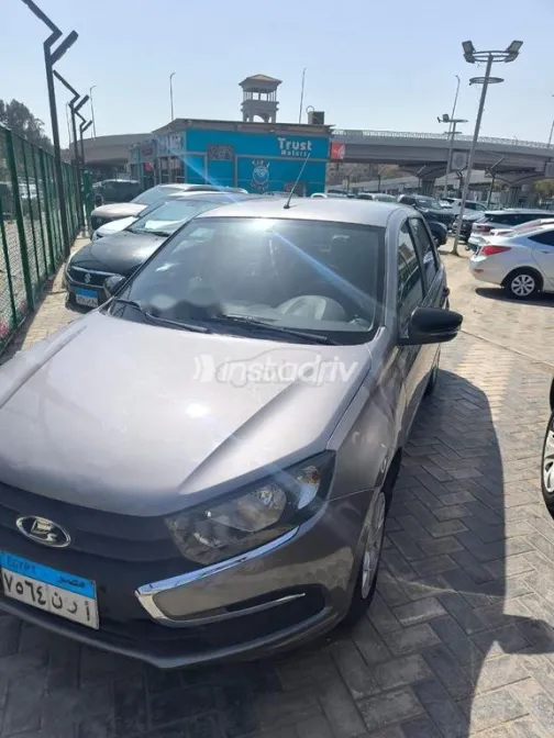 لادا جرانتا 2022 رمادي مستعملة للبيع - 5