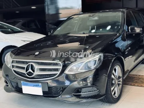 Mercedes E 200 2015 Black Used for Sale - 10