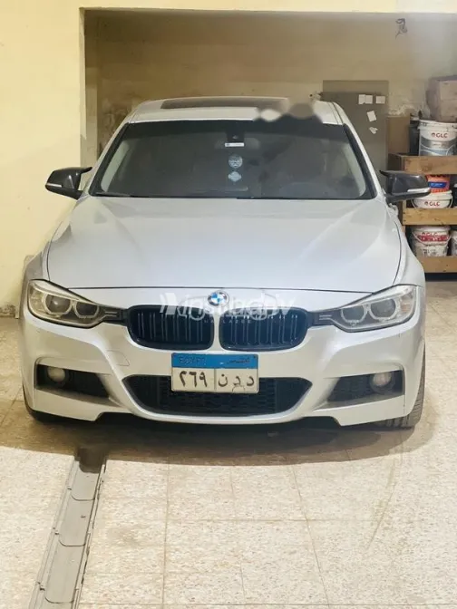 بي ام دبليو 320 2013 فضي مستعملة للبيع - 1