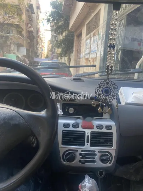 فيات سينا 2002 أبيض مستعملة للبيع - 3