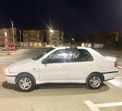 فيات سينا 2002 أبيض مستعملة للبيع - 8