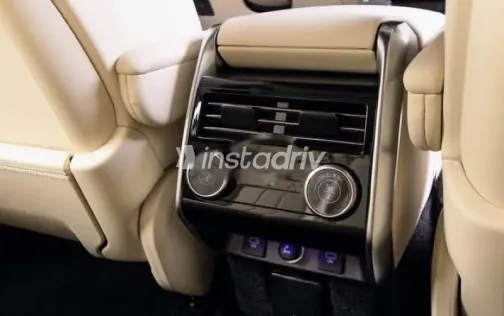 Land Rover Range Rover Vogue 2025 White Used for Sale - 3