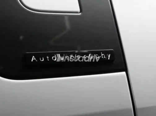 Land Rover Range Rover Vogue 2025 White Used for Sale - 4