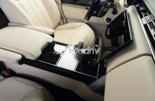 Land Rover Range Rover Vogue 2025 White Used for Sale - 7