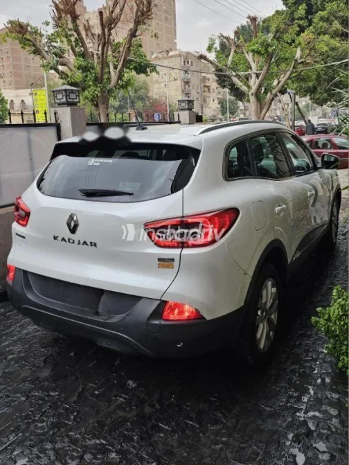 Renault Kadjar 2018 White Used for Sale - 6