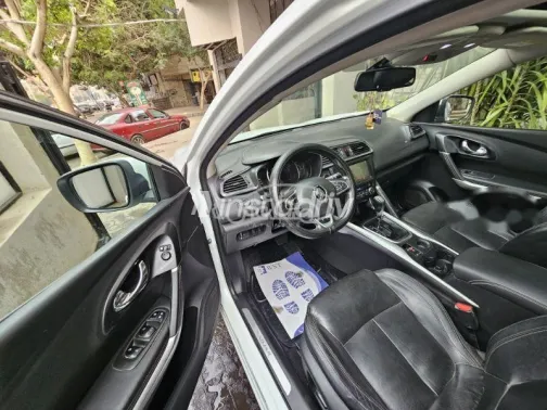 Renault Kadjar 2018 White Used for Sale - 10