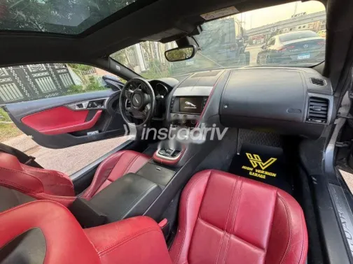 جاكوار ف تيب 2017 رمادي مستعملة للبيع - 3