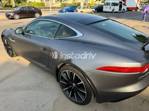 جاكوار ف تيب 2017 رمادي مستعملة للبيع - 6