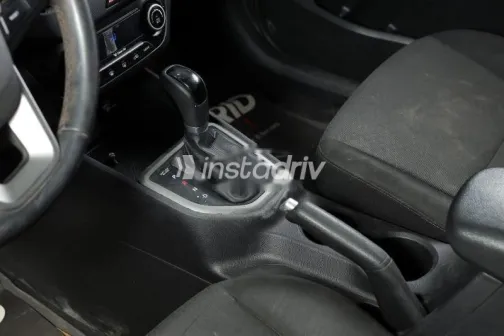 Hyundai Creta 2017 White Used for Sale - 8